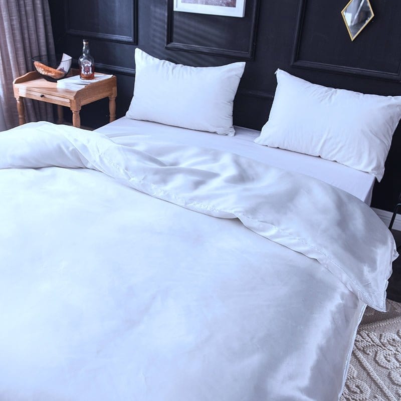 Parure de lit Blanc type satin - Drap housse / Housse de couette / 2 taies d'oreiller La Maison des Housses
