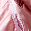 Parure de lit Rose pêche type satin - Drap housse / Housse de couette / 2 taies d'oreiller La Maison des Housses
